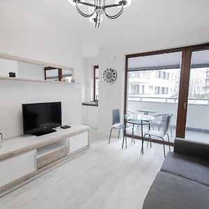 https://lovely-studio-close-to-the-center-free-parking.warsawhotelspoland.com