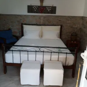 ★ Meniko's House ★ Cozy Nest , Himare Albania